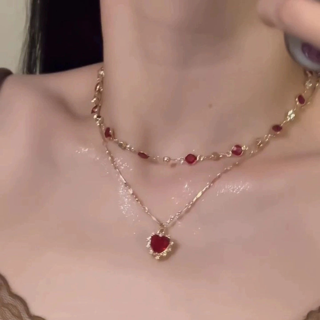 Gothic Multi Layer Red Peach Heart Choker Clavicle Chain Necklace for Women Girls Aesthetic Red Crystal Y2K Jewelry