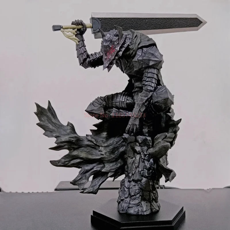Hot 25cm Berserk Guts High Quality Anime Figure Guts Berserker Armor Action Figure Black Swordsman Figurine Model Toy Gifts