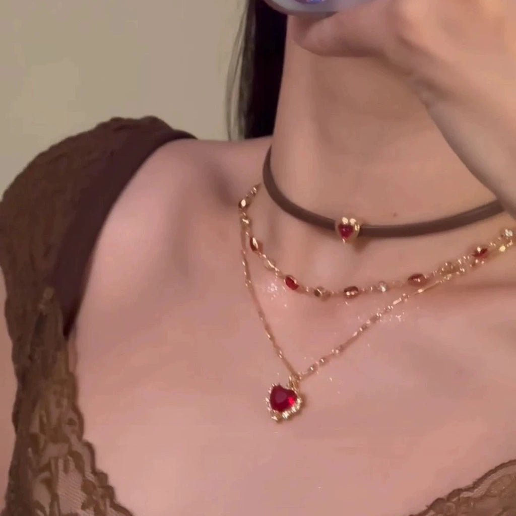 Gothic Multi Layer Red Peach Heart Choker Clavicle Chain Necklace for Women Girls Aesthetic Red Crystal Y2K Jewelry