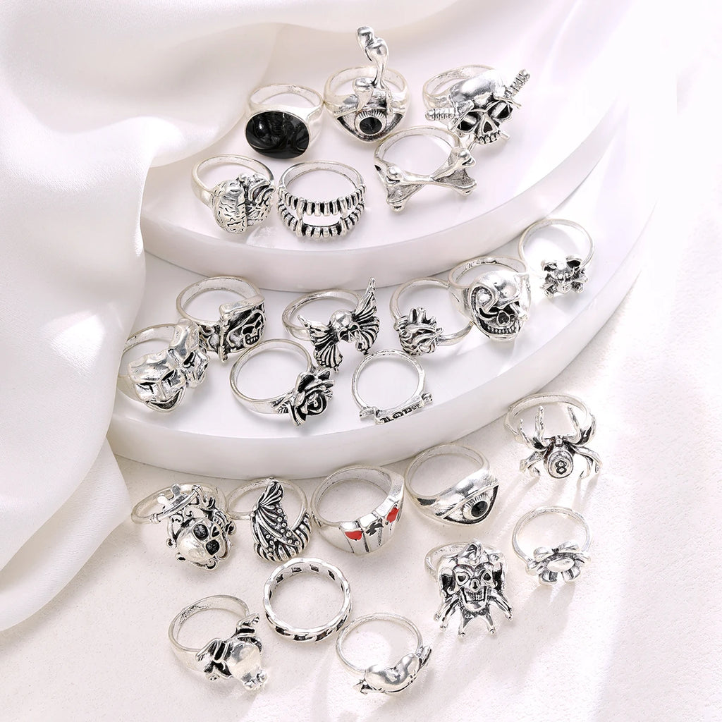 24 Pcs Gothic Skeleton Unisex Ring Set Punk Grunge Butterfly Frog Woman Man Jewelry Hip Hop Party Street Ring Accessories Gift