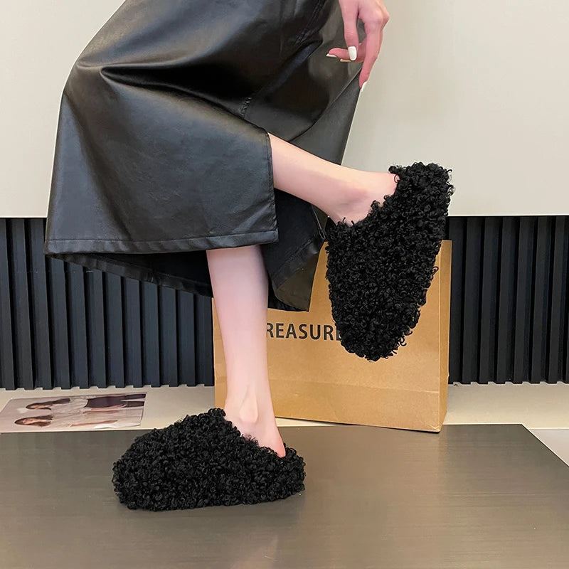 Luxury Plush Slippers for Women 2025 Cover Toe Fur Slides Casual Platform Flip Flops Pantofle New Shoes